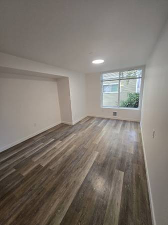 $1,095 / 228ft2 - 🎉 $1,000 Look & Lease Deal — Sleek Studios & Lofts at Bode Luna Park (West Seattle)63400084347907121