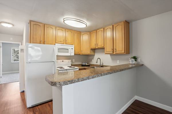 $2,790 / 2br - 800ft2 - 2/bd 1/ba, Large Closets, W/D - Available Now! Call Us Today! (walnut creek)63687405856129121