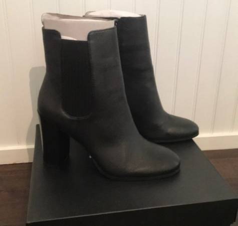 NEW KENNETH COLE BOOTS 9.5 1