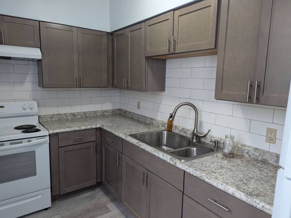 $1,200 / 2br - 900ft2 - Vida en el condado de Kouts, Indiana (kouts Indiana)64041475437058121
