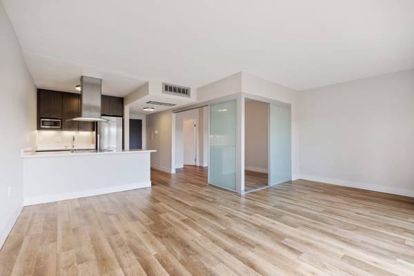 $3,920 / 1br - 606ft2 - 1/BD 1/BA, Located in Palo Alto, Refrigerator (palo alto)63946803689475124