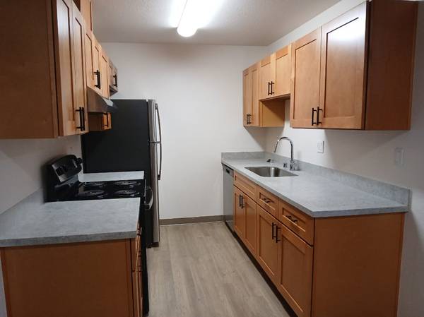 $1,750 / 2br - 860ft2 - Fabulous 2 bed / 1 bath, 860 Sq Feet in a prime location! (Kent)63934287938435123