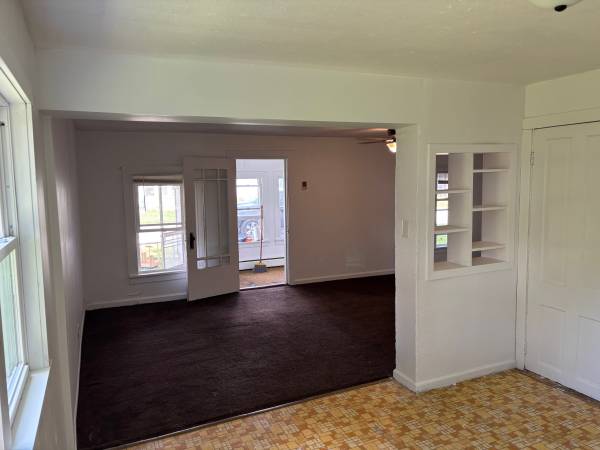 $850 / 2br - 900ft2 - LAKEVILLE 2 BEDROOM APT. (LAKEVILLE)63665894600963121