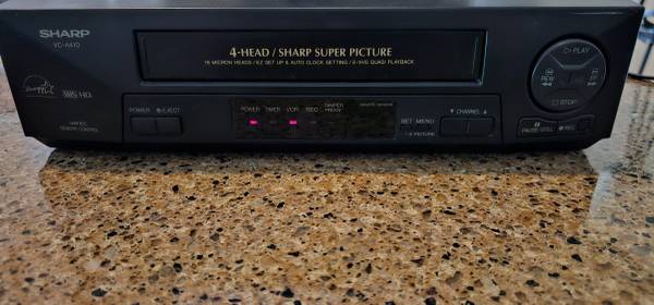 Sharp VC-A410 VCR 4-head system with Super Picture technology. 1