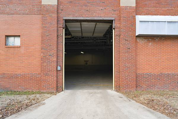 $3,800 / 6500ft2 - 6,500 sq ft warehouse / business space (bloomington)63700527909507121