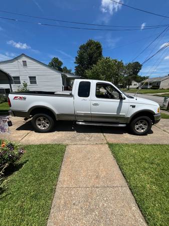 2002 Ford F150 Lariat - $5,000 (Portsmouth)63621709544835123