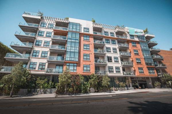 $3,495 / 1br - 764ft2 - Sala de medios, Gestión en el lugar, Estacionamiento fuera de la calle63857734336515121