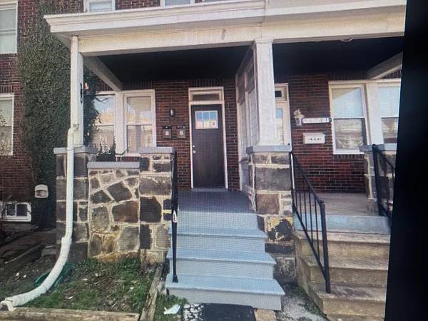 2 Dormitorios/ 1 Bano Listo para mudarse! Casa Remodelada! 1