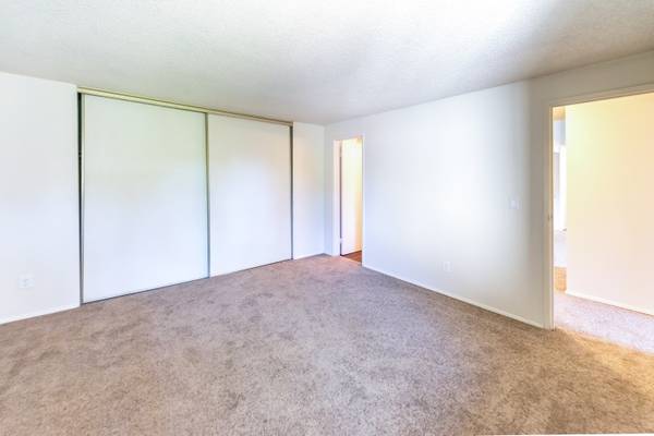 $1,599 / 2br - 985ft2 - All you need and more: 2 BR, 1 BA in a vibrant community. (Portland - 15 Minute Drive to Tualatin Hills Nature Park)63831464735233121