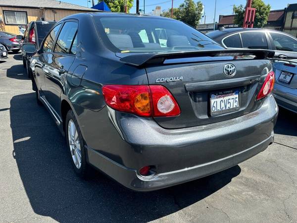 2010 Toyota Corolla - $7,99563469623129601122
