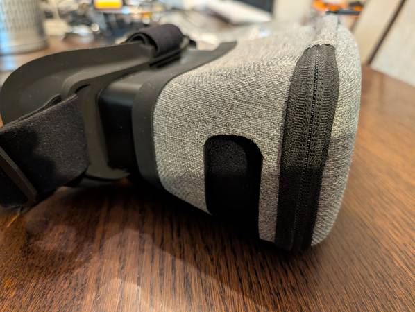 Dronemask 2 , FPV Goggles for All Camera Drone, great for bright sun 1