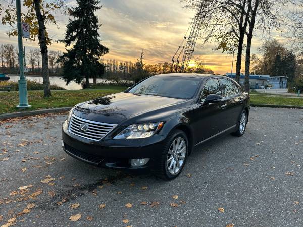 Lexus LS460L 1
