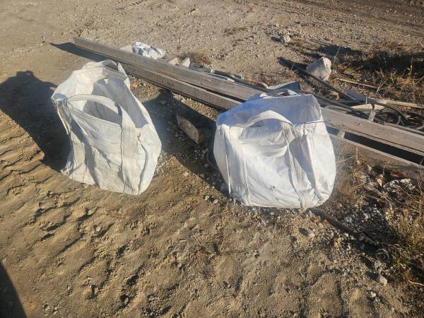 CONCRETE WASH OUT BAGS 1