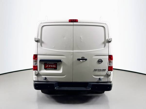 2021 Nissan NV - Photo 4