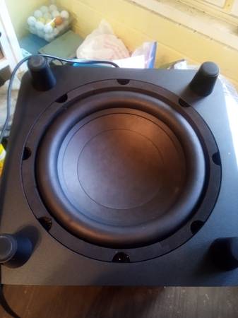 Subwoofer inalámbrico JBL con barra de sonido JBL Link Bar activada por voz y control remoto - $180 (Ariton)63442414032643123