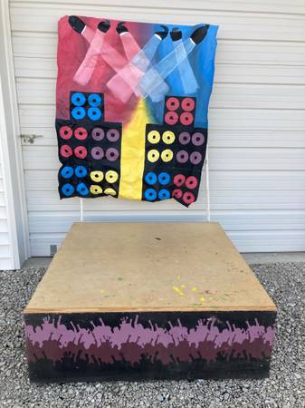 Kids’ 4’ x 4’ Performance Stage and Backdrop 1
