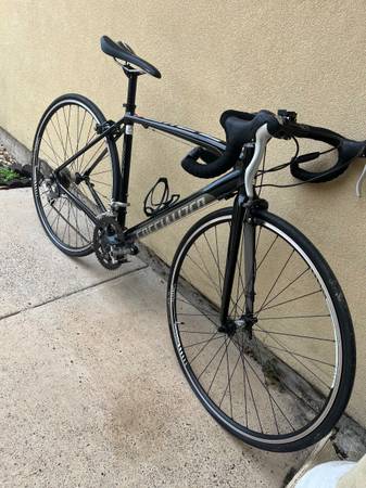 Bicicletas Specialized de hombre y de mujer, el precio es por las dos 1