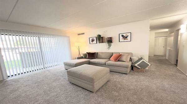 $1,185 / 1br - 1100ft2 - $500.00 OFF MOVE IN- SPACIOUS 2 BEDROOM-1 OR 2 BATHS APTS. AVAILABLE (SOUTHFIELD)63937875628418123