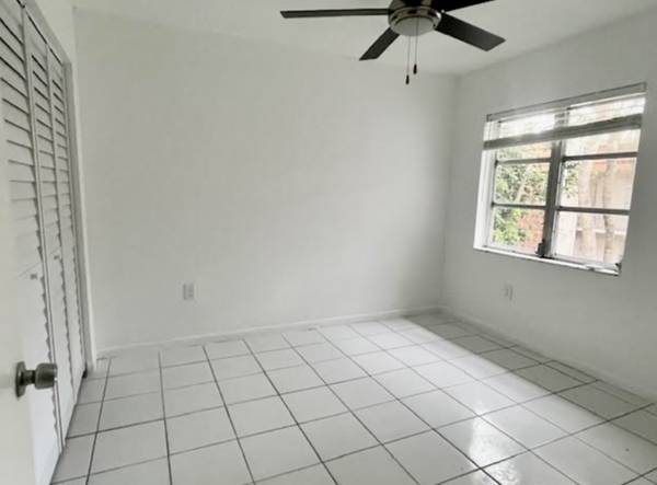 $2,800 / 3br - 1320ft2 - Make this specious move in ready townhouse yours* FAST APPROVAL (davie)64049275678977124