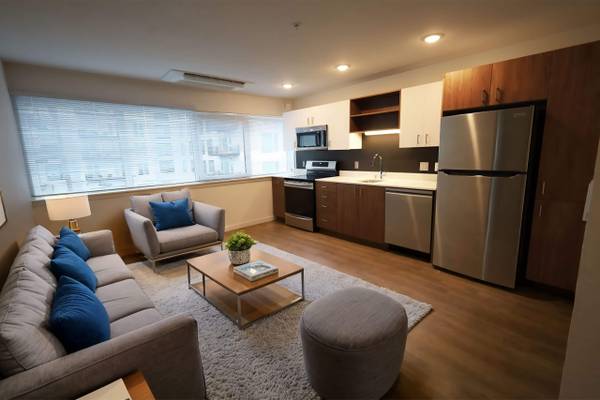 $1,789 / 1br - 439ft2 - Window Coverings, Controlled Access Building, Recycling (728 16th Street, Sacramento, CA)64043495467265122