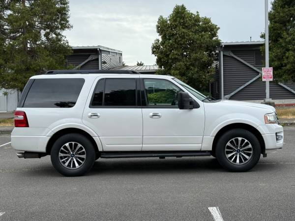2015 Ford Explorer XLT 4x4 - $8,45063617194342529121