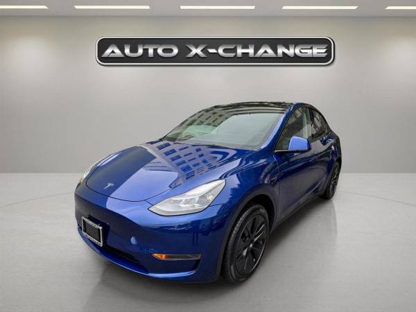 2025 Tesla Model Y Long Range RWD *Ltd Avail* Great Finance Programs available o 1