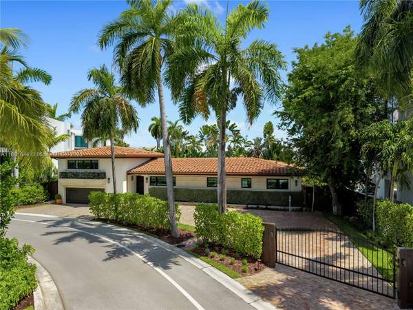 $25,000 / 4br - Venetian Islands 4 bed 3 bath House for lease #287 (miami beach)63825137619459121