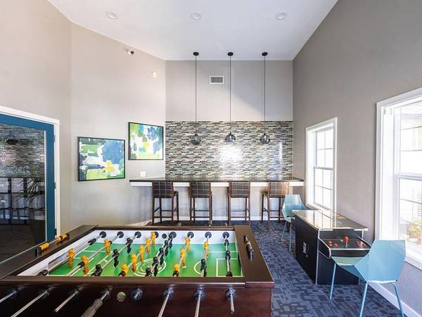 $2,099 / 3br - 1216ft2 - Disposal, Private Patio / Balcony, Pool, Fireplace (Cascade Park)64039057791362124