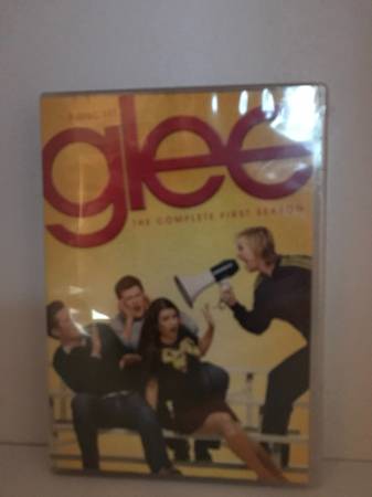 GLEE The First Complete Season  NEW 1