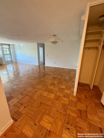 $4,450 / 3br - 1500ft2 - **BROOKLINE 3BED/2BATH-CLOSE TO BOYLSTON ST, LONGWOOD & BEACON ST! (Brookline)63699215654401120