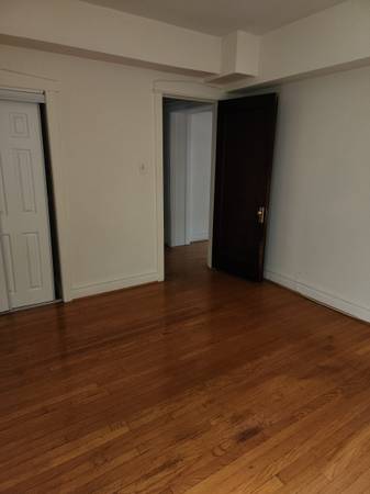 $2,200 / 2br - 1850ft2 - Large Newly Renovated 2 Bedroom 2 Bath w/Parking (Rogers Park)64041811145473122