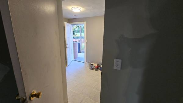 $1,175 / 3br - 68 Elway Drive House for (Huntington)63989520376579124