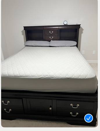 Large Room for Rent in a Single family Home 1