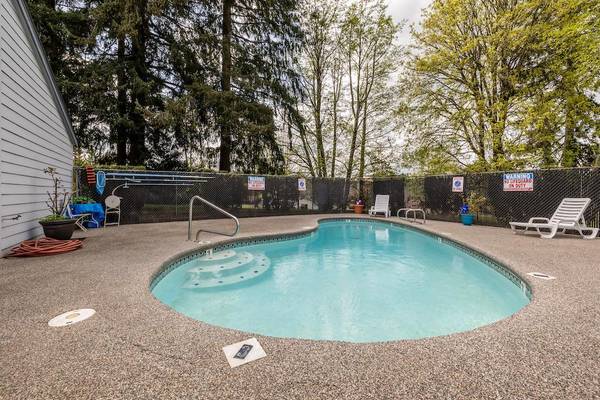 $1,475 / 1br - 625ft2 - Pool, Package Service, Balconies, ADA Units Available63884889372801123