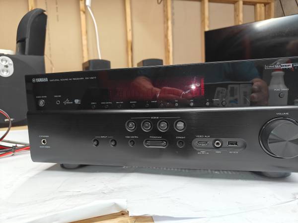 RECEIVER-YAMAHA RX V677 7.2 - WiFi Bluetooth 1