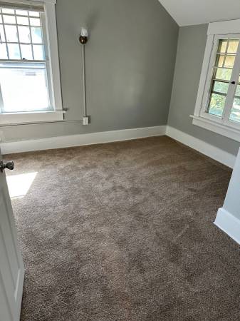 $1,295 / 3br - 1700ft2 - Bonita casa unifamiliar de 3 habitaciones y 1 baño en Canton cerca de Monument Park. (Canton)63621919481987124
