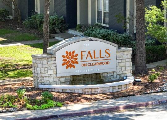 $1,900 / 2br - 1374ft2 - Ventilador de techo, Lavandería, Alquileres a corto plazo disponibles (613 Clearwood Drive, Richardson, TX)63846411481859123