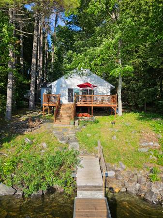$185 / 3br - 1000ft2 - Maine Lakefront Cottage Fall Rental (Readfield)63656195913089121