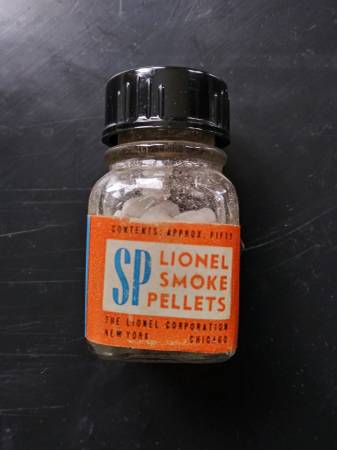 Lionel Smoke Pellets in Bottle 1