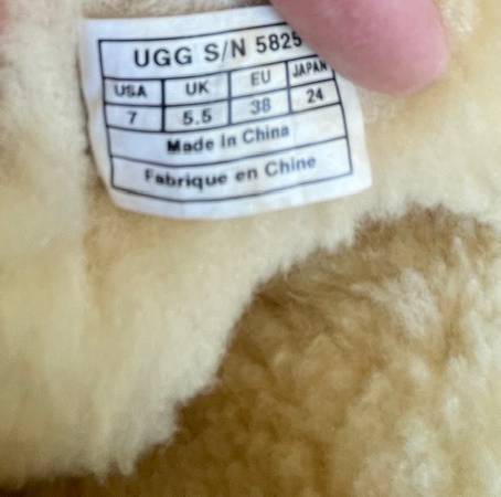 Ugg tobillo alto - $20 (novato)63471453305217123