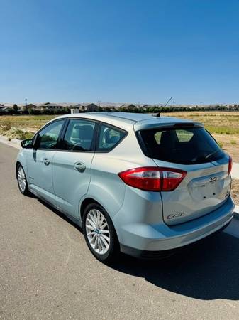 2013 Ford CMAX HYBRID SE - Photo 7