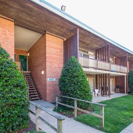 Beautiful Home - All Utilities Included 1