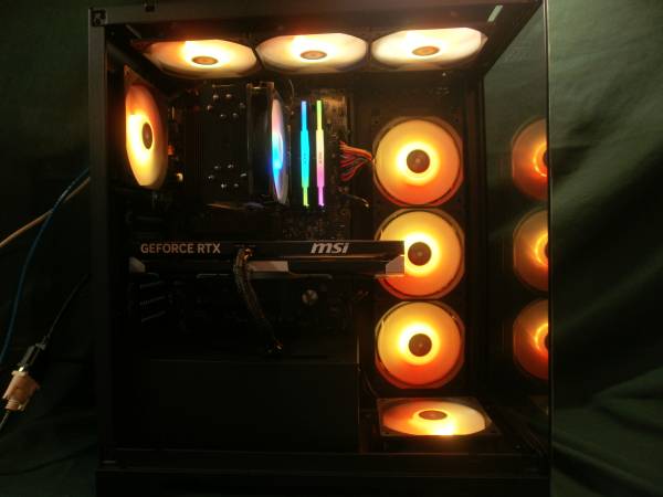 Computer Ryzen 5 9600X / 32gb Memory / Msi RTX-5060 8GB 1