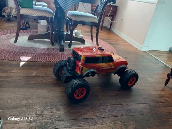 29" Huge Remote Control Ford Bronco 1