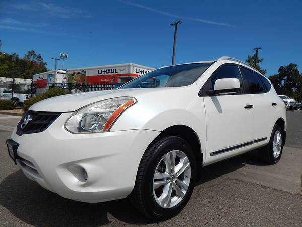 ~_*2013 Nissan Rogue SV AWD SUV Low miles SHOWROOM CLEAN! Must see!~_* - $8,888 (Sacramento)63476114336515121