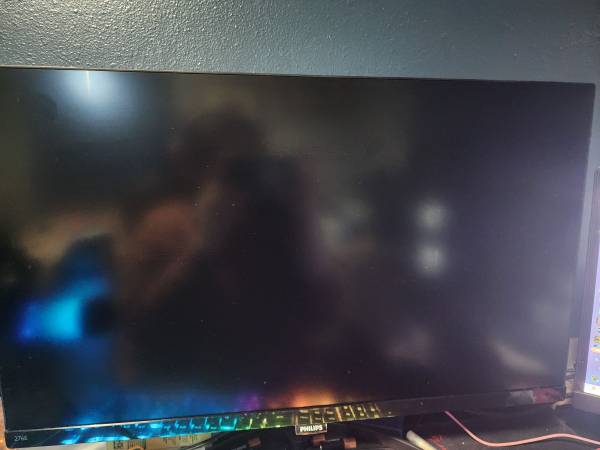 Philips 27 inch 4k monitor 1