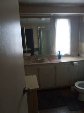$200 / 1br - 136ft2 - Private room in large dblwide. (Pompano Beach)63906442446467123