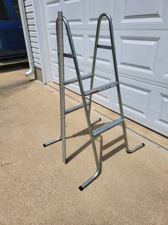 Pool Ladder 1