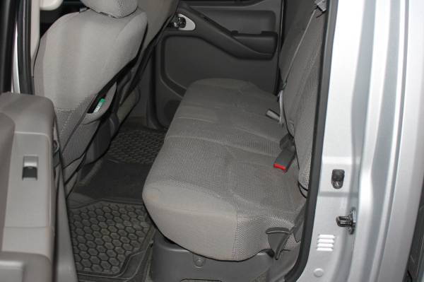 2011 Nissan Frontier SE 1 - Photo 12