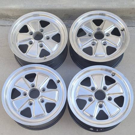 Porsche Style wheels 15X6 1
